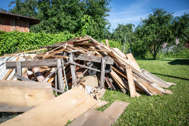 Best Demolition Debris Removal  in Smithville, OH